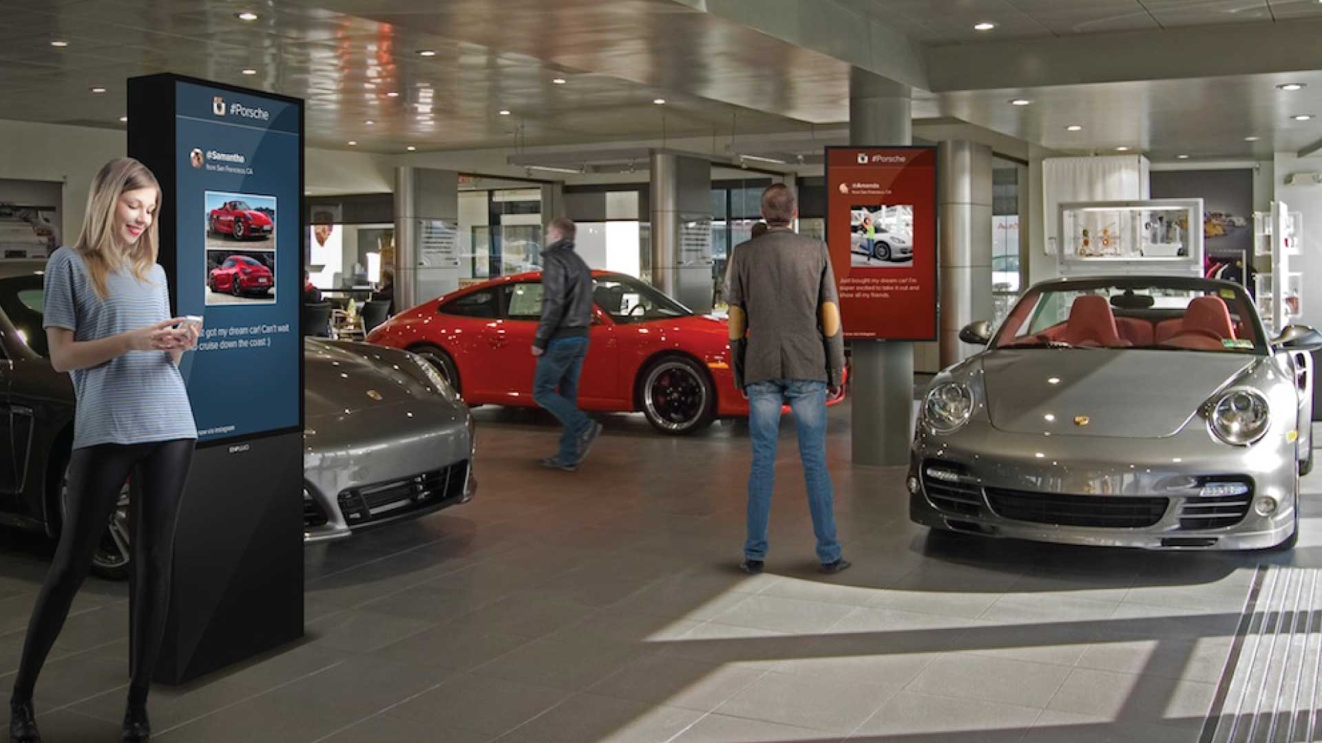 digital signage car dealership